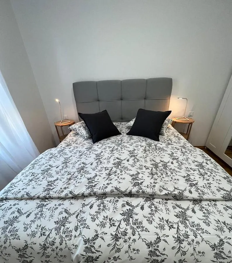 Apartment Allora Split